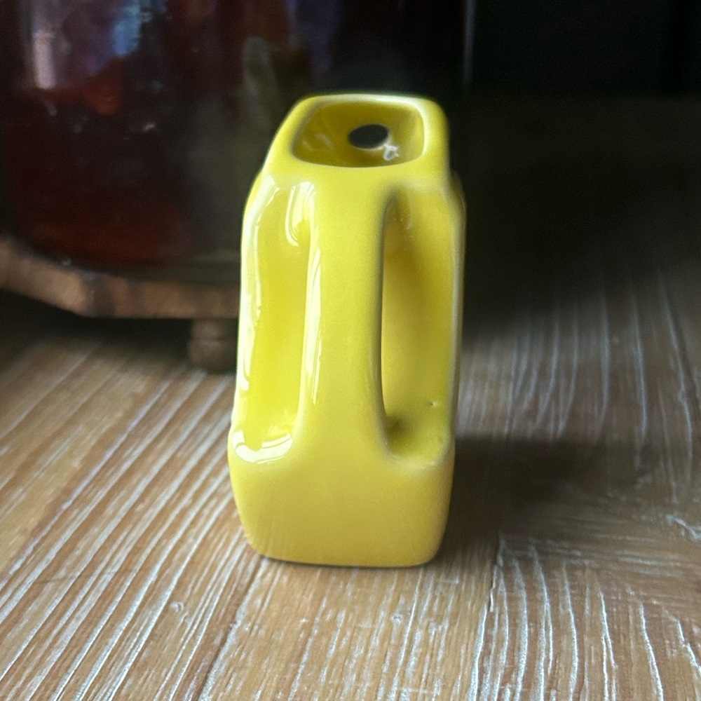 Fiesta Ware Homer Laughlin Small Mini Disc Pitcher Yellow Retired USA - Picture 10 of 11